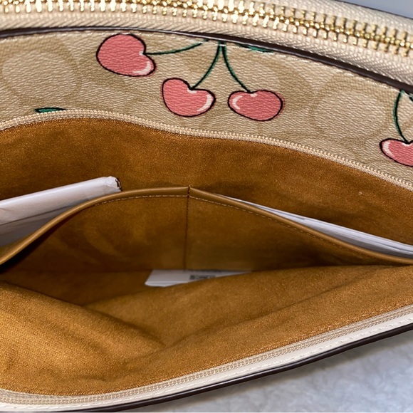 Coach ๐ Laptop Sleeve In Signature Canvas With Heart Cherry Print New - Picture 7 of 12